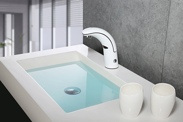 Intelligent Housing System - The Advantages of Smart Faucets - Blog - 1