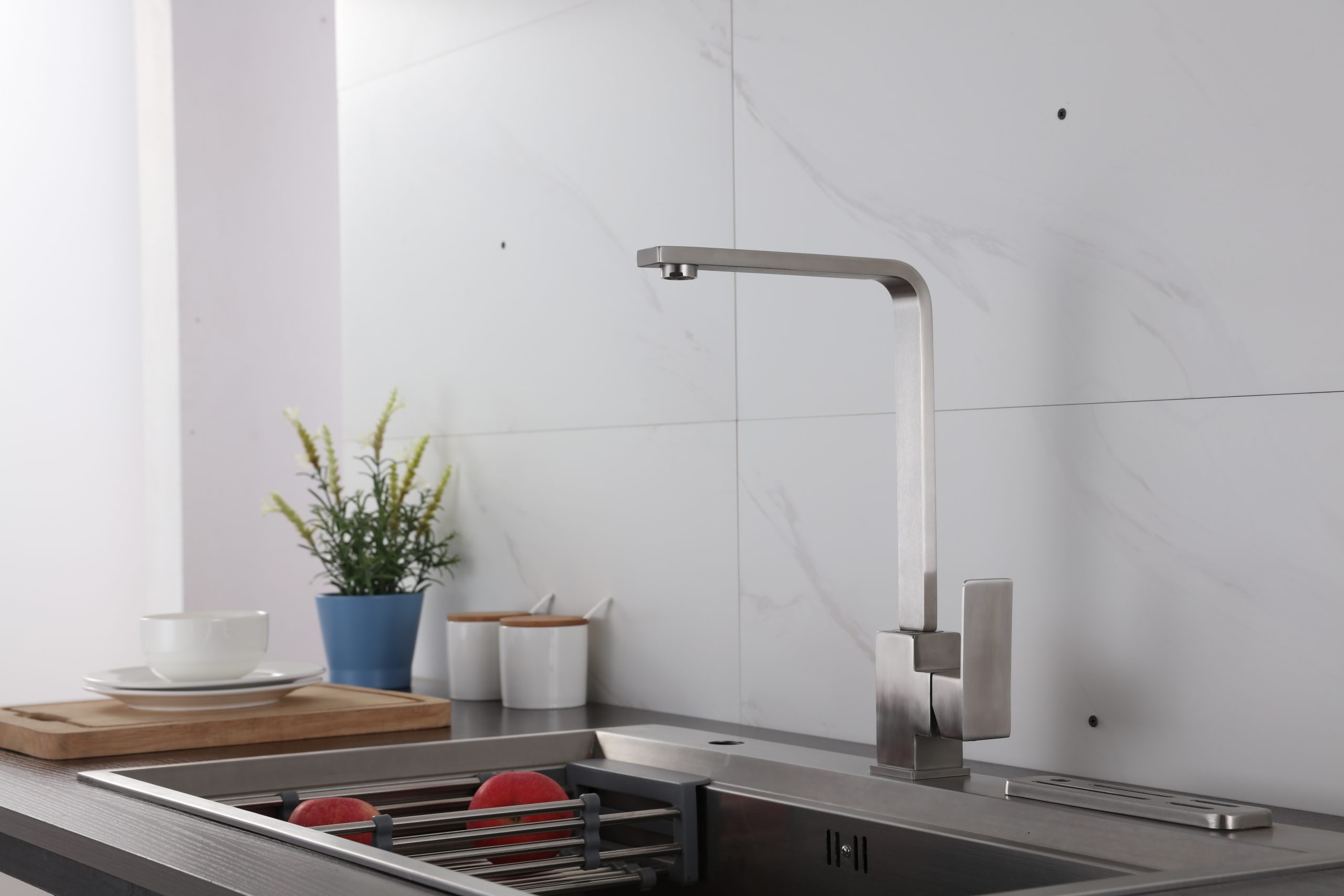 Enhance Your Kitchen Experience with the Perfect Kitchen Faucet - Blog - 1